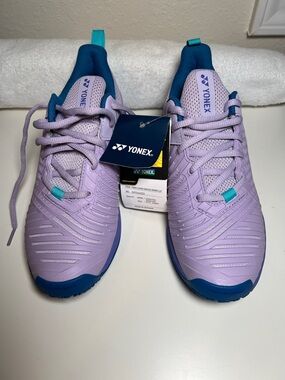 Yonex Women's Athletic Shoes in Lavender with Teal Accents